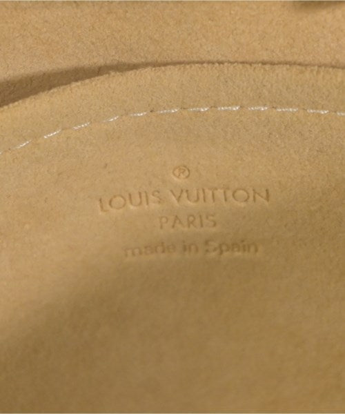 LOUIS VUITTON กระเป๋าสะพาย