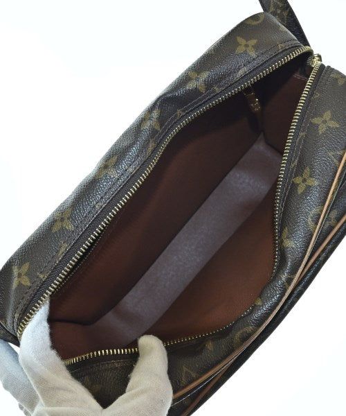 LOUIS VUITTON กระเป๋าสะพาย