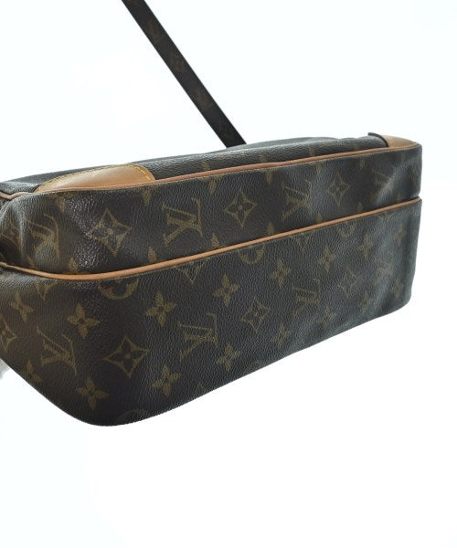LOUIS VUITTON กระเป๋าสะพาย