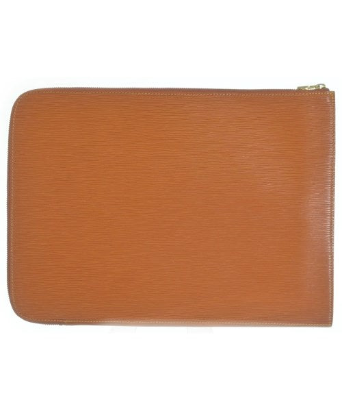 LOUIS VUITTON คลัตช์