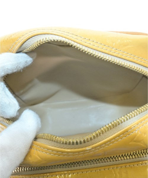 LOUIS VUITTON กระเป๋าสะพาย
