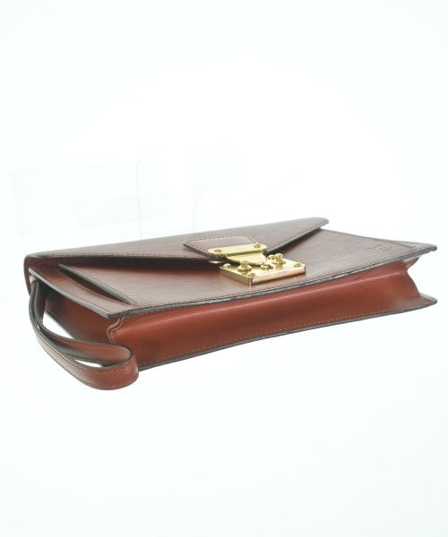LOUIS VUITTON คลัตช์