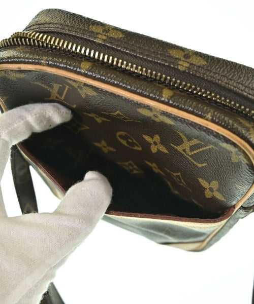 LOUIS VUITTON กระเป๋าสะพาย