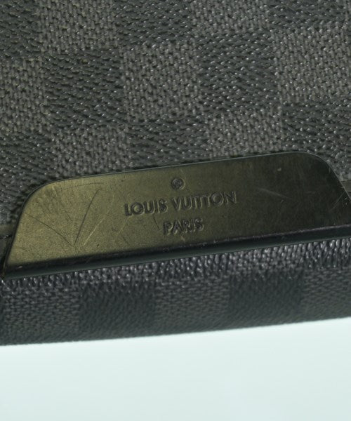 LOUIS VUITTON กระเป๋าสะพาย