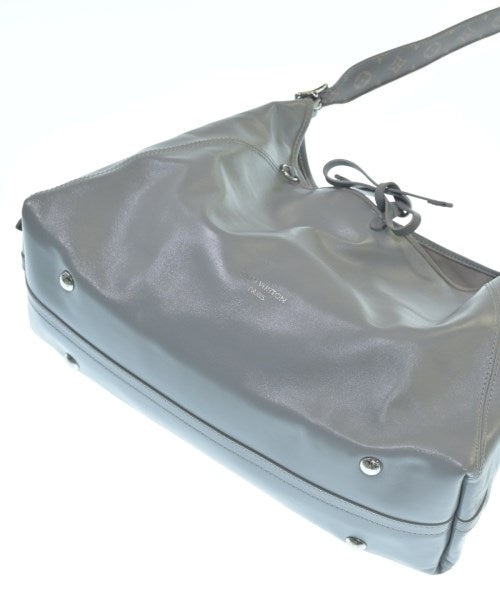 LOUIS VUITTON กระเป๋าสะพาย