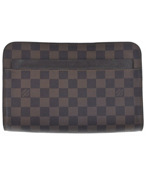 LOUIS VUITTON คลัตช์
