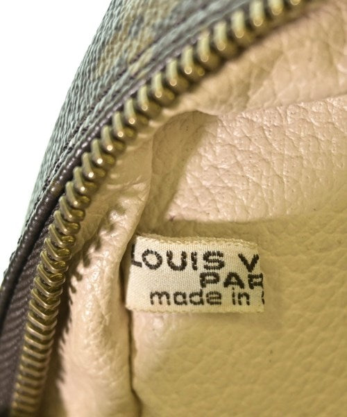 LOUIS VUITTON กระเป๋า