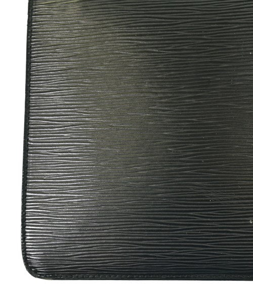 LOUIS VUITTON กระเป๋าสะพาย