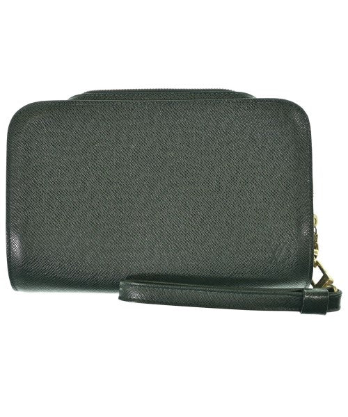 LOUIS VUITTON คลัตช์