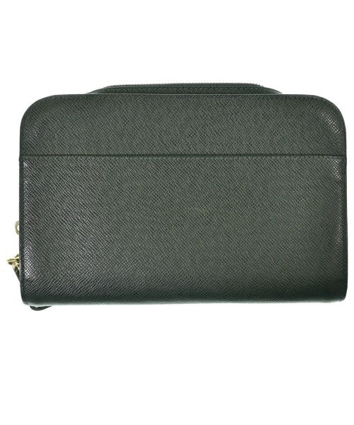 LOUIS VUITTON คลัตช์