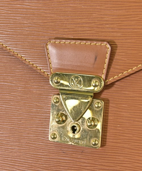 LOUIS VUITTON กระเป๋าธุรกิจ