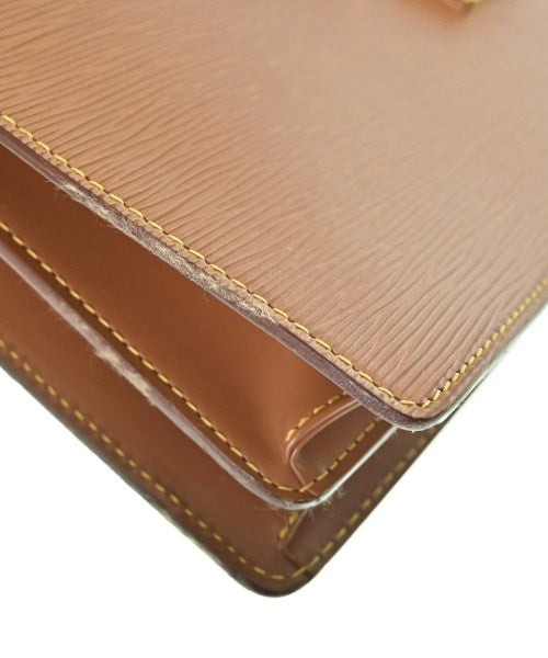 LOUIS VUITTON กระเป๋าธุรกิจ