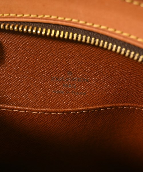 LOUIS VUITTON กระเป๋าสะพาย
