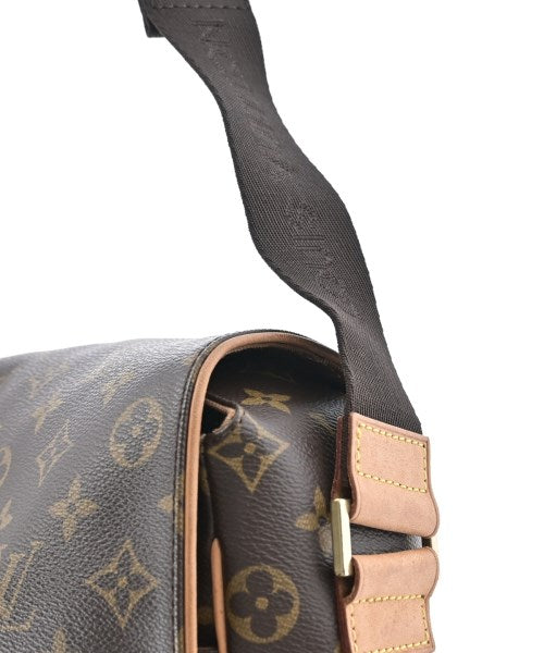 LOUIS VUITTON กระเป๋าสะพาย