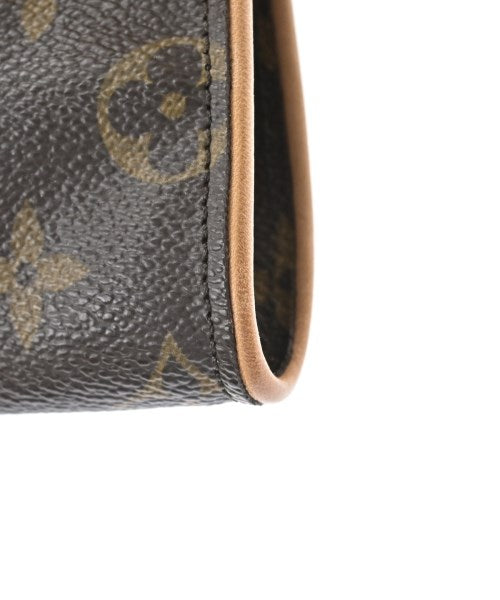 LOUIS VUITTON กระเป๋าสะพาย