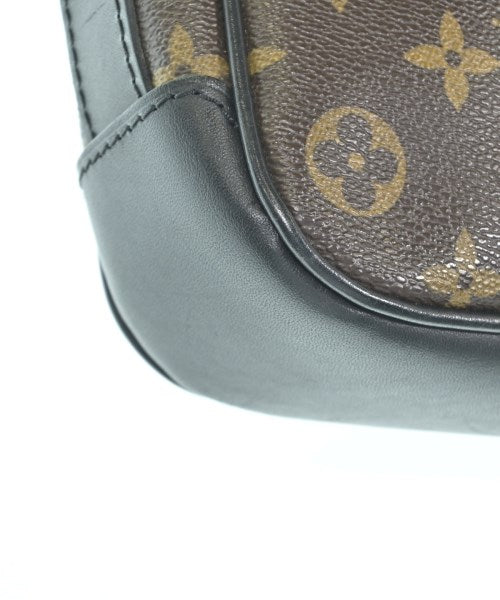 LOUIS VUITTON กระเป๋าสะพาย