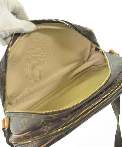 LOUIS VUITTON กระเป๋าสะพาย
