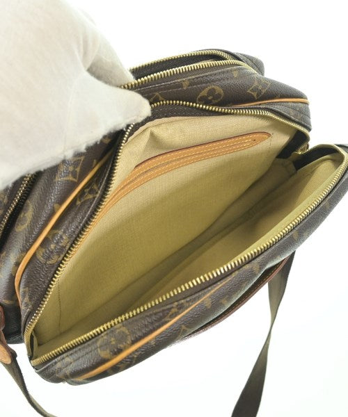 LOUIS VUITTON กระเป๋าสะพาย