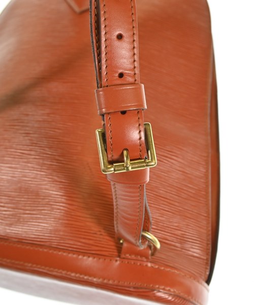 LOUIS VUITTON เป้สะพายหลัง
