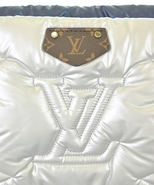LOUIS VUITTON กระเป๋าสะพาย