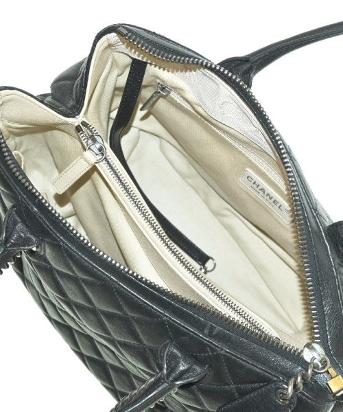 CHANEL กระเป๋าถือขนาดใหญ่