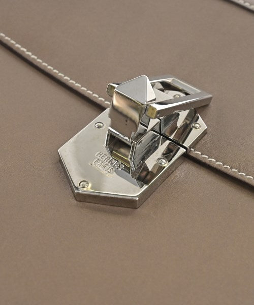 HERMES คลัตช์