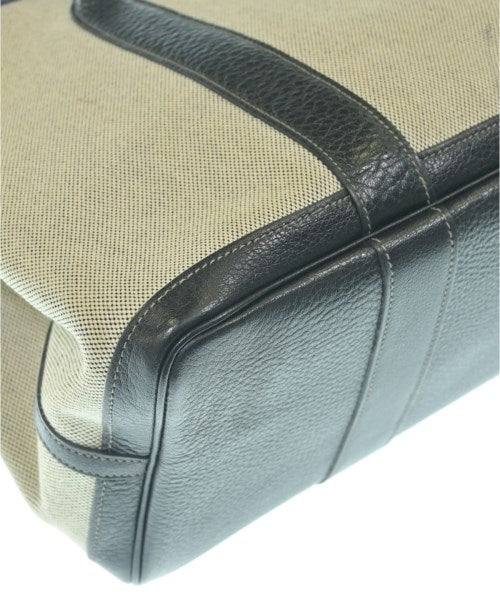 HERMES กระเป๋าถือ