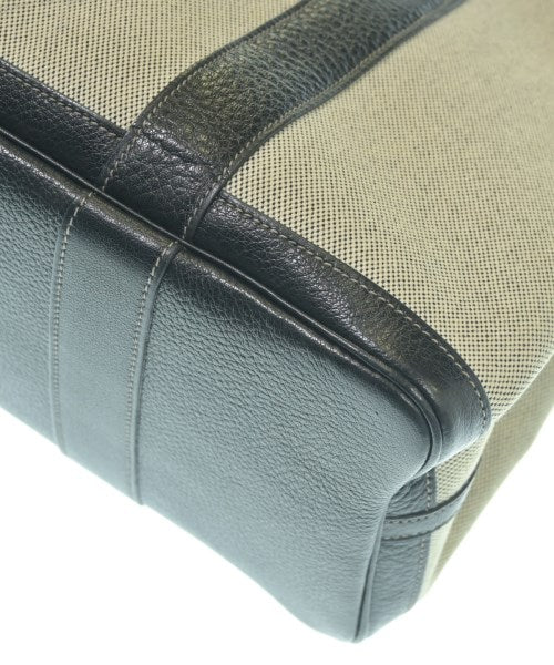 HERMES กระเป๋าถือ