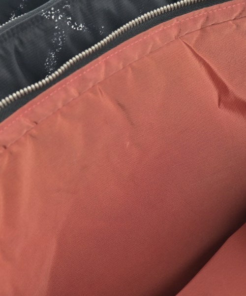 CHANEL กระเป๋าใส่อุปกรณ์ขนาดใหญ่