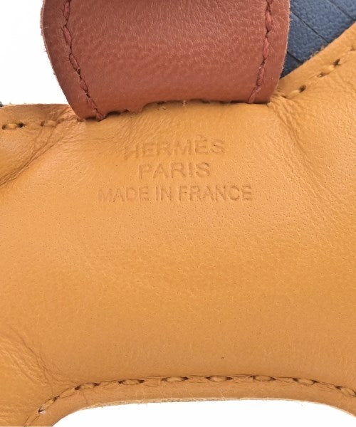 HERMES เครื่องประดับบนกระเป๋า