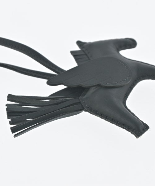 HERMES เครื่องประดับบนกระเป๋า