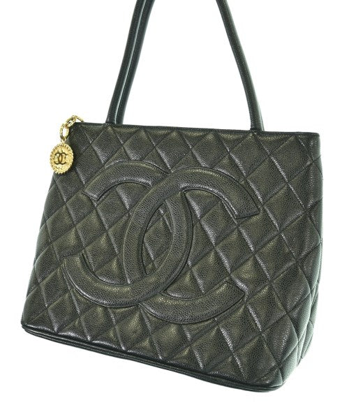 CHANEL กระเป๋าถือ