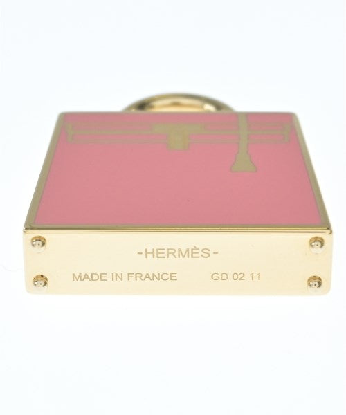 HERMES เครื่องประดับบนกระเป๋า