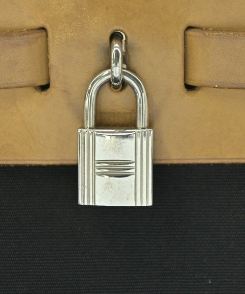 HERMES กระเป๋าถือ