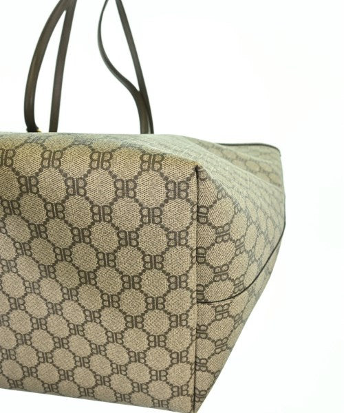 BALENCIAGA กระเป๋าถือขนาดใหญ่