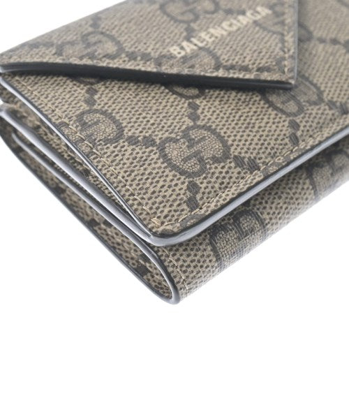 GUCCI กระเป๋าสตางค์/กระเป๋าใส่เหรียญ