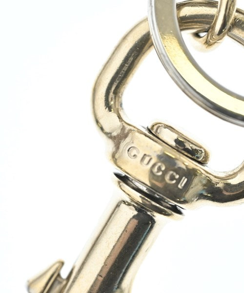 GUCCI เครื่องประดับบนกระเป๋า