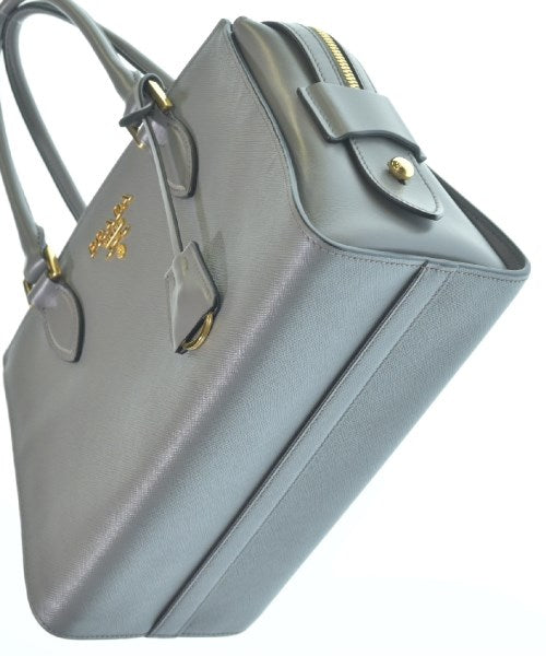 PRADA กระเป๋าถือ