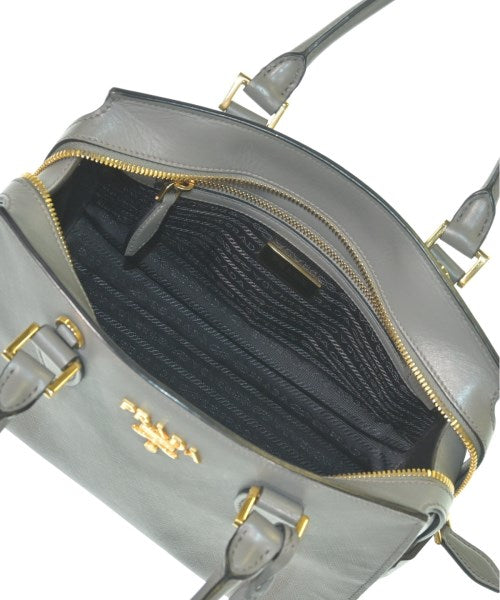 PRADA กระเป๋าถือ