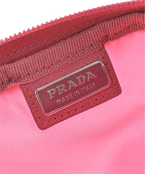 PRADA กระเป๋า
