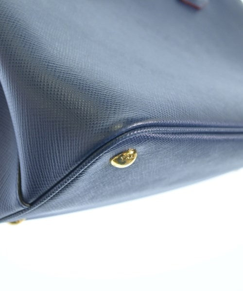 PRADA กระเป๋าถือ