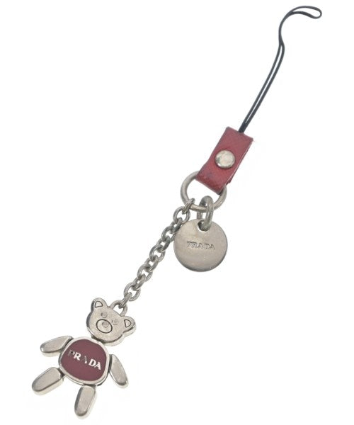 PRADA เครื่องประดับบนกระเป๋า