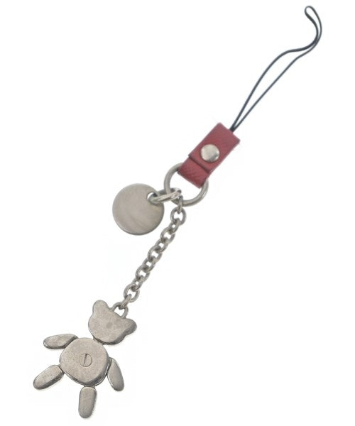 PRADA เครื่องประดับบนกระเป๋า