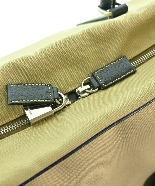 PRADA กระเป๋าใส่อุปกรณ์ขนาดใหญ่