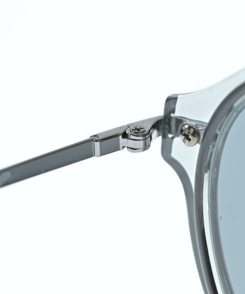 PRADA แว่นกันแดด