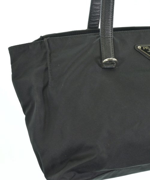 PRADA กระเป๋าถือขนาดใหญ่