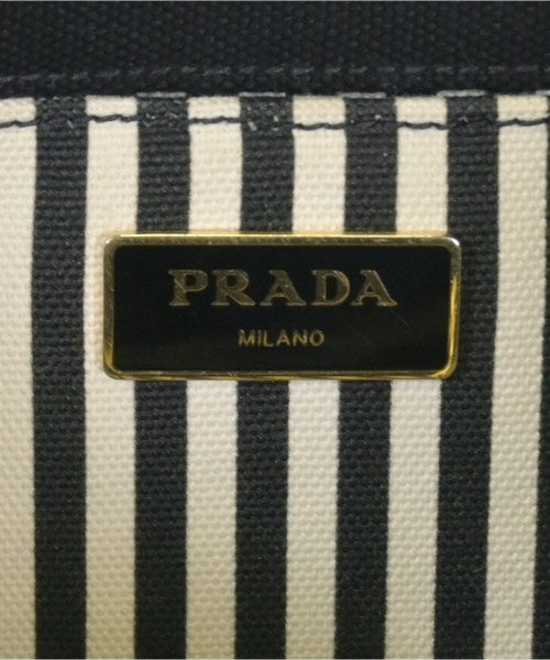 PRADA กระเป๋าถือขนาดใหญ่