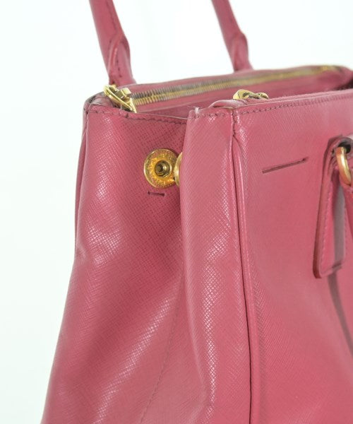 PRADA กระเป๋าถือ