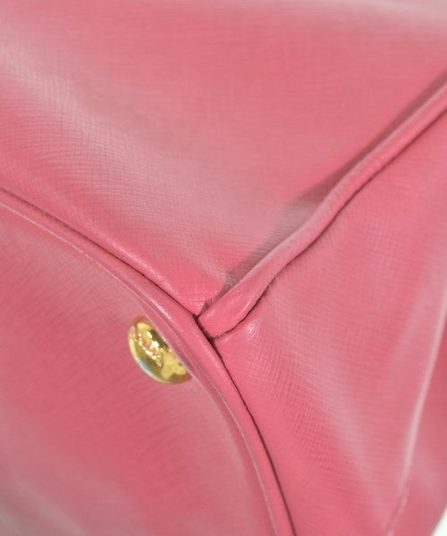 PRADA กระเป๋าถือ