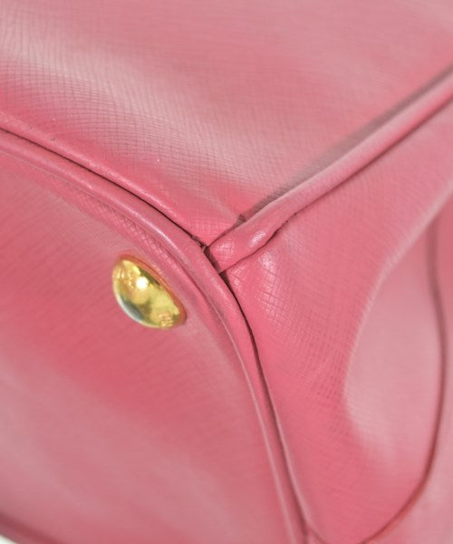 PRADA กระเป๋าถือ
